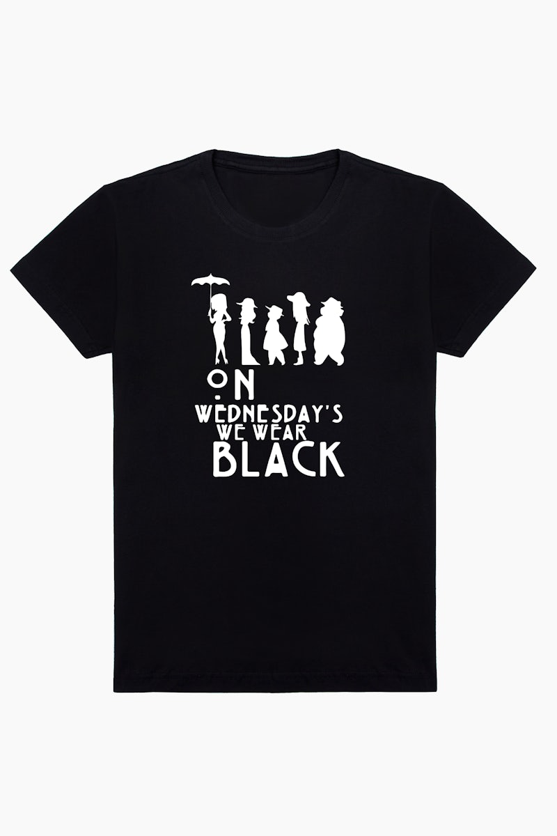 Camiseta on wednesdays we wear black