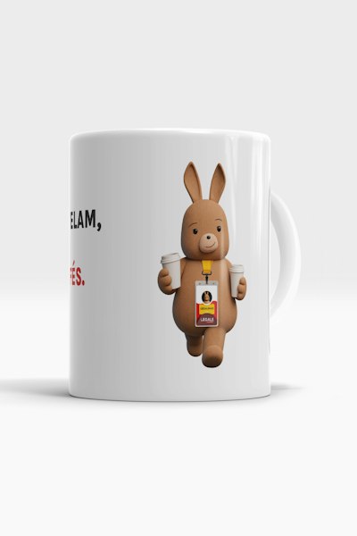 Caneca Ad cautelam, trouxe dois cafés.